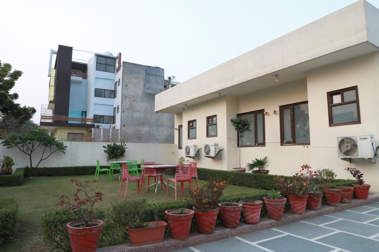 Lime Tree Studio Near Fortis Gurgaon Exterior photo